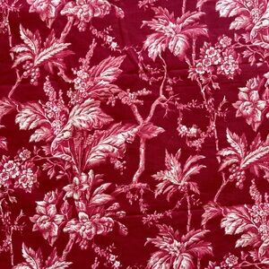 Martha Stewart Red and Pink Floral Round Tablecloth (new without tag)